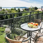 Balkon Apartmanhaz Panzio Bed & Breakfast