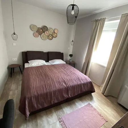 Bed & Breakfast Balkon Apartmanhaz Panzio