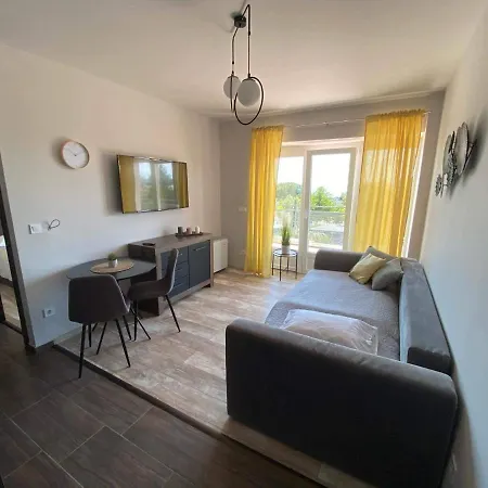 Balkon Apartmanhaz Panzio Балатонфюред