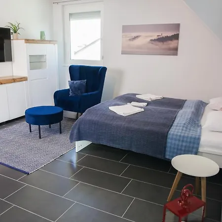 Balkon Apartmanhaz Panzio Nocleg ze śniadaniem