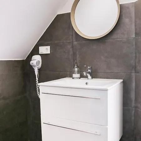 Balkon Panzió Bed and breakfast 3*