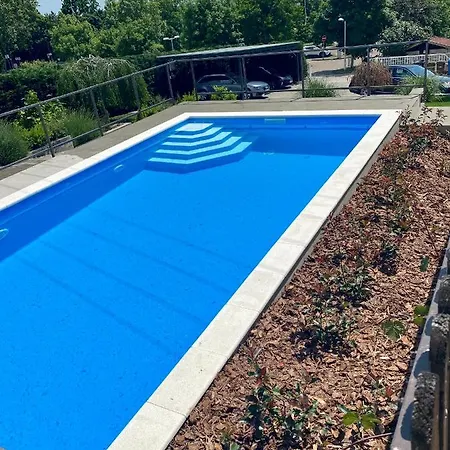 Nocleg ze śniadaniem Balkon Apartmanhaz Panzio 3*