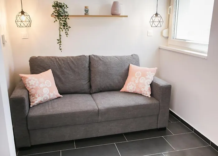 Balkon Apartmanhaz Panzio Bed & Breakfast Balatonfured